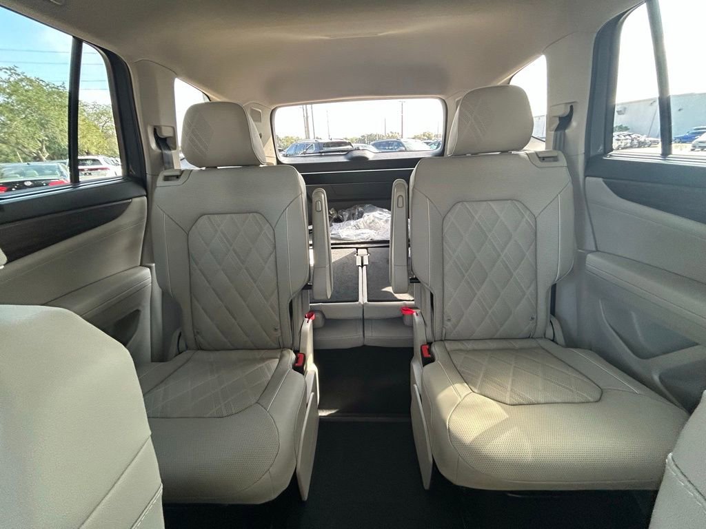 New 2026 Volkswagen Atlas SEL Premium R-Line image 13