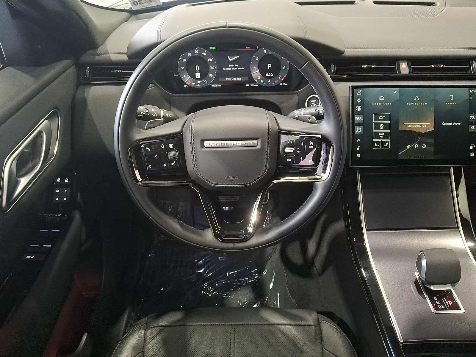 Certified 2026 Land Rover Range Rover Velar Dynamic SE AWD/4WD image 11