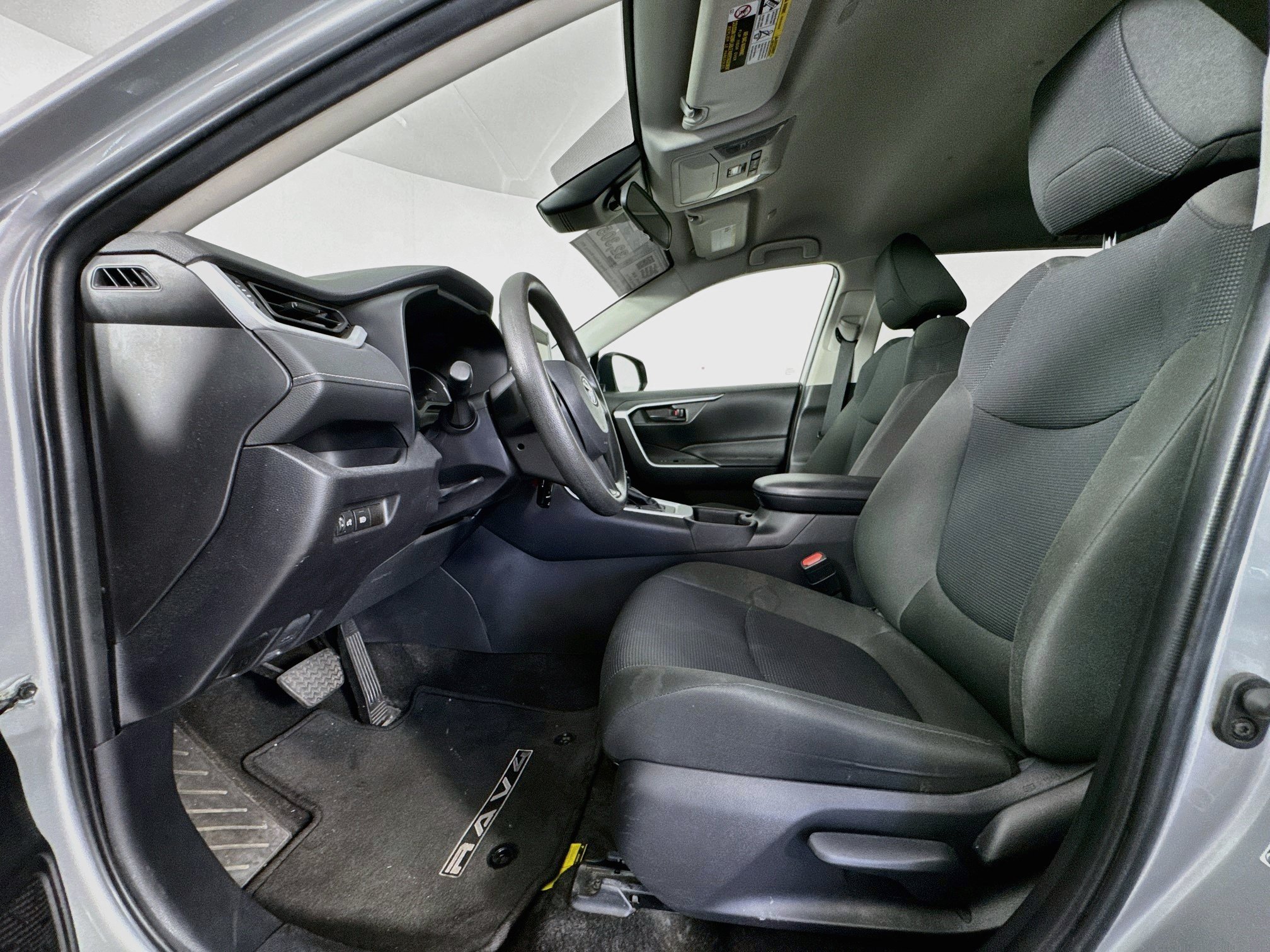 Certified 2025 Toyota RAV4 LE AWD/4WD image 19