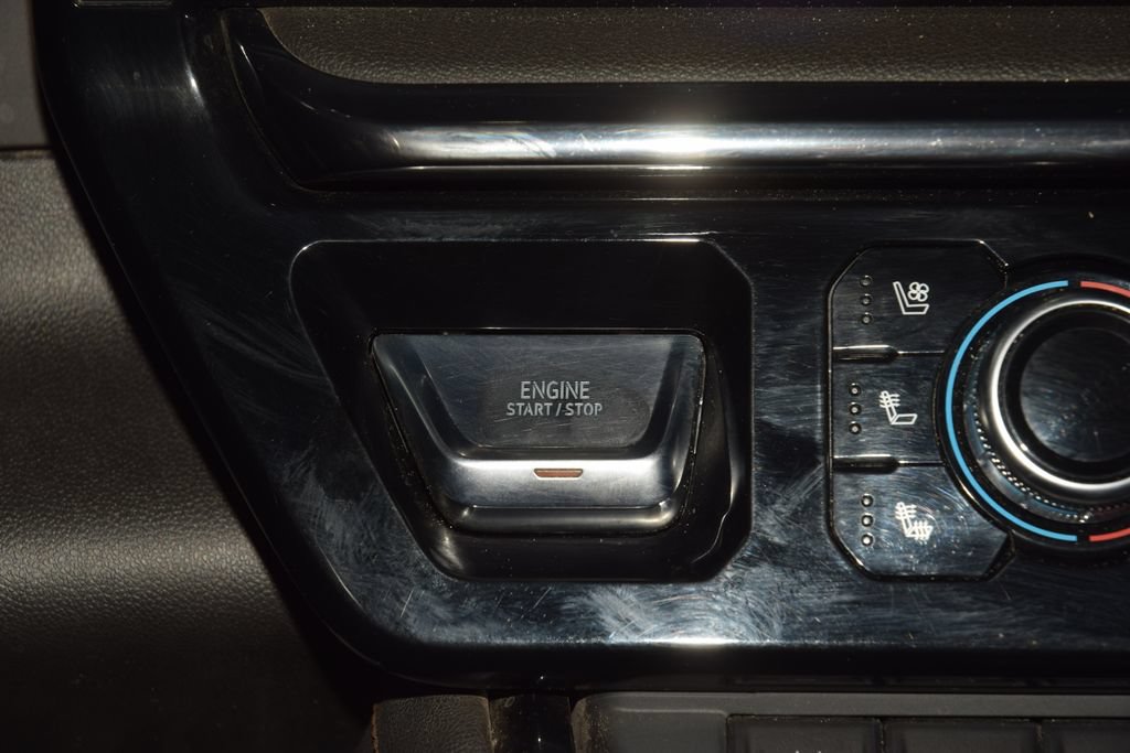 Used 2023 GMC Sierra 1500 AT4 w/ Technology Package AWD/4WD image 31