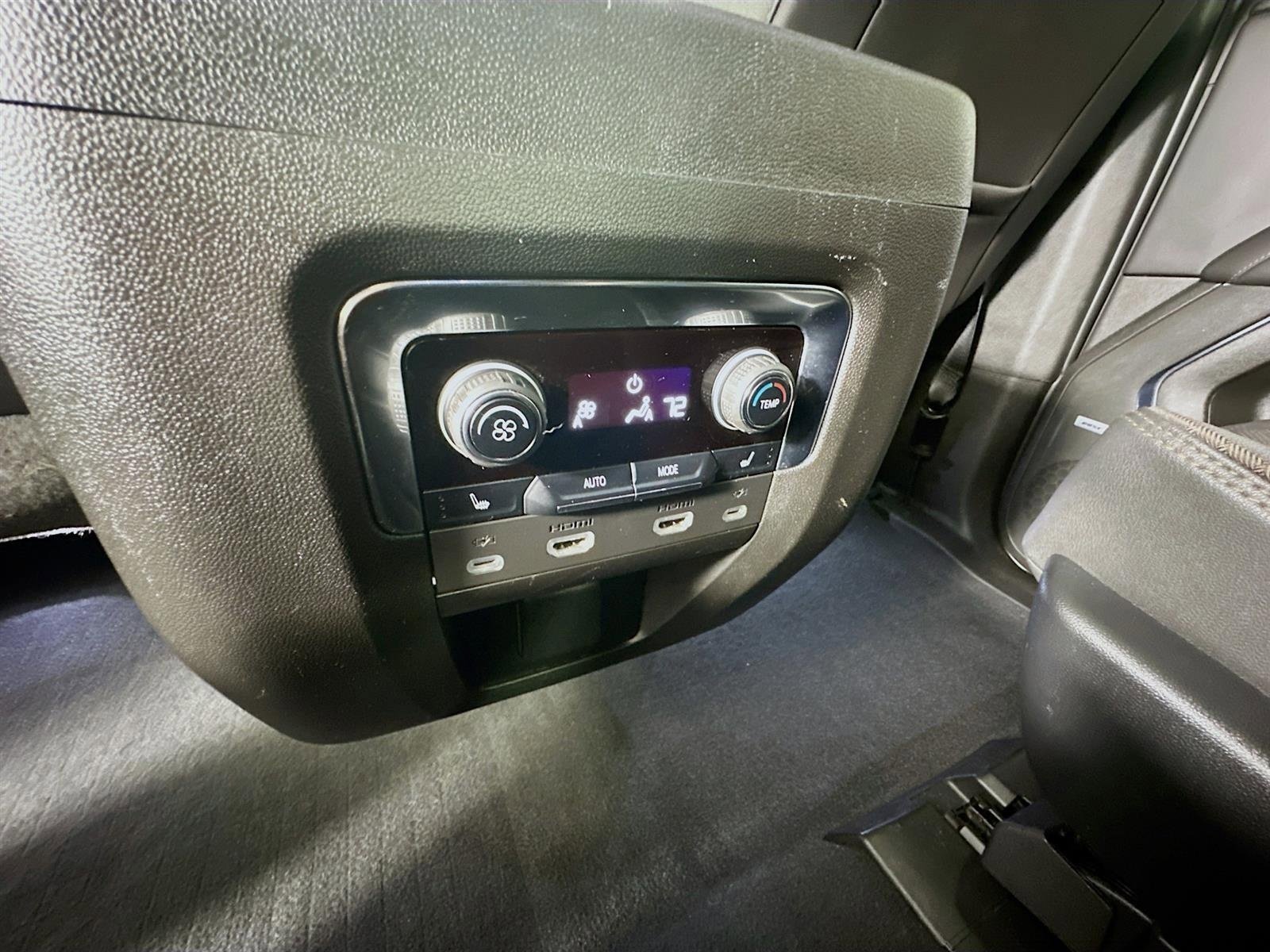 Used 2023 Chevrolet Tahoe High Country w/ Advanced Technology Package image 37