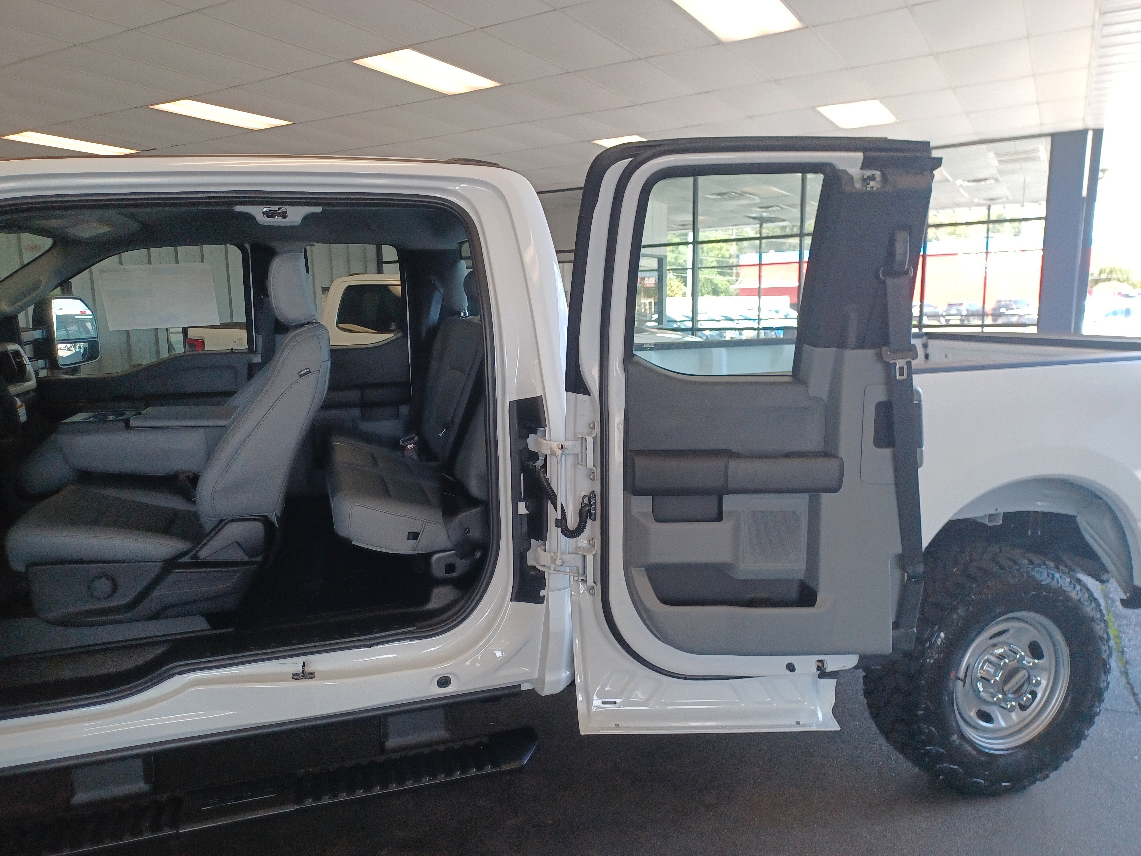 New 2026 Ford F250 XL w/ XL Off-Road Package image 16