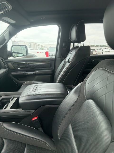 Used 2025 RAM 1500 Limited image 10