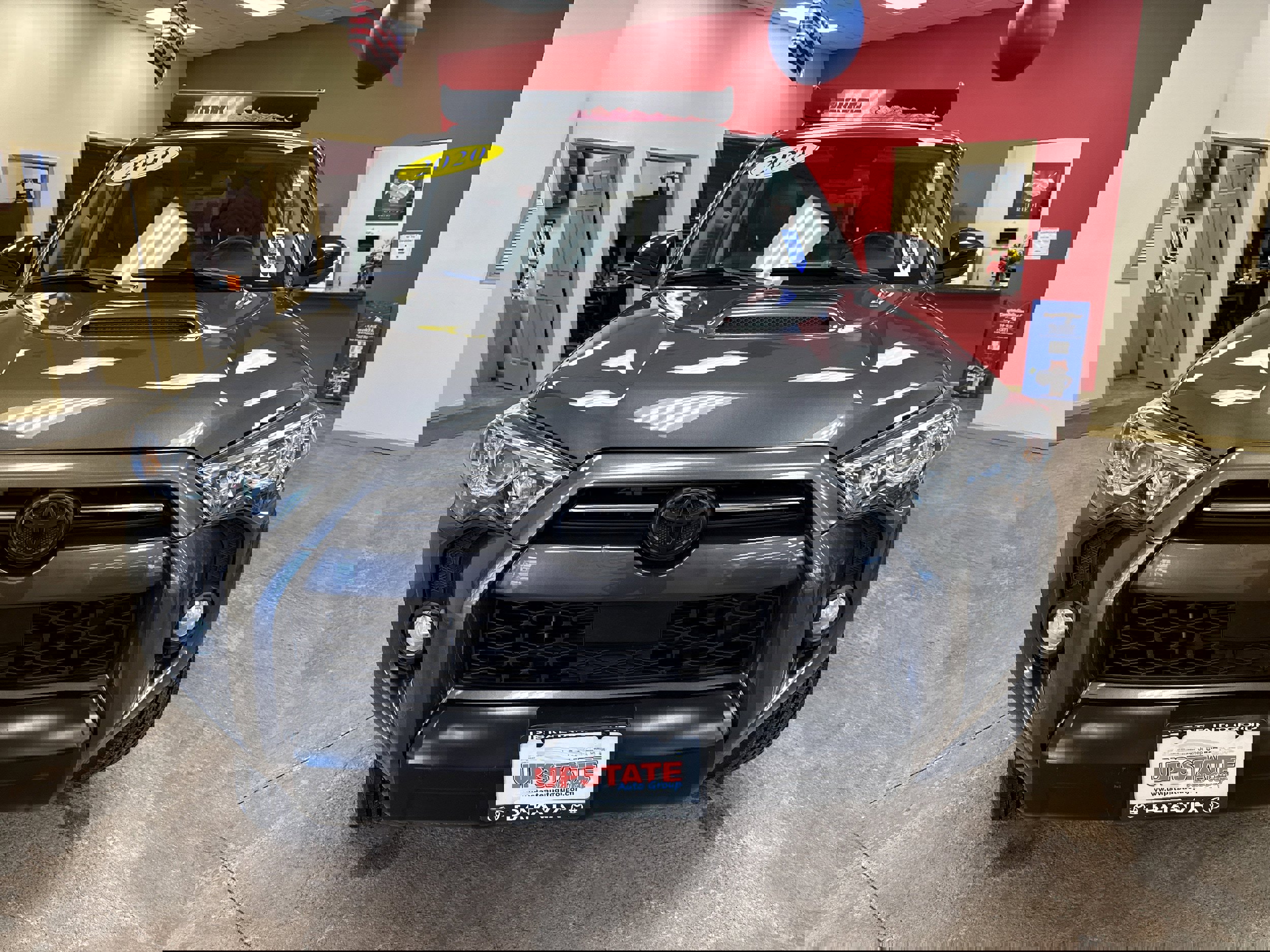 Used 2020 Toyota 4Runner Venture w/ Moonroof Package AWD/4WD image 2