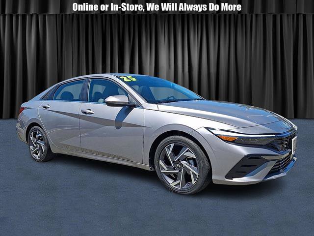 Certified 2025 Hyundai Elantra SEL FWD image 1