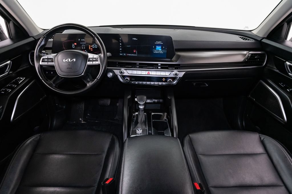 Used 2023 Kia Telluride LX image 27