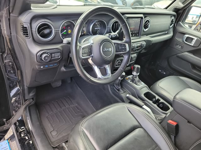 Used 2022 Jeep Wrangler Unlimited Sahara AWD/4WD image 23