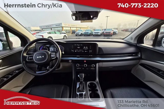 Used 2024 Kia Carnival LX image 6