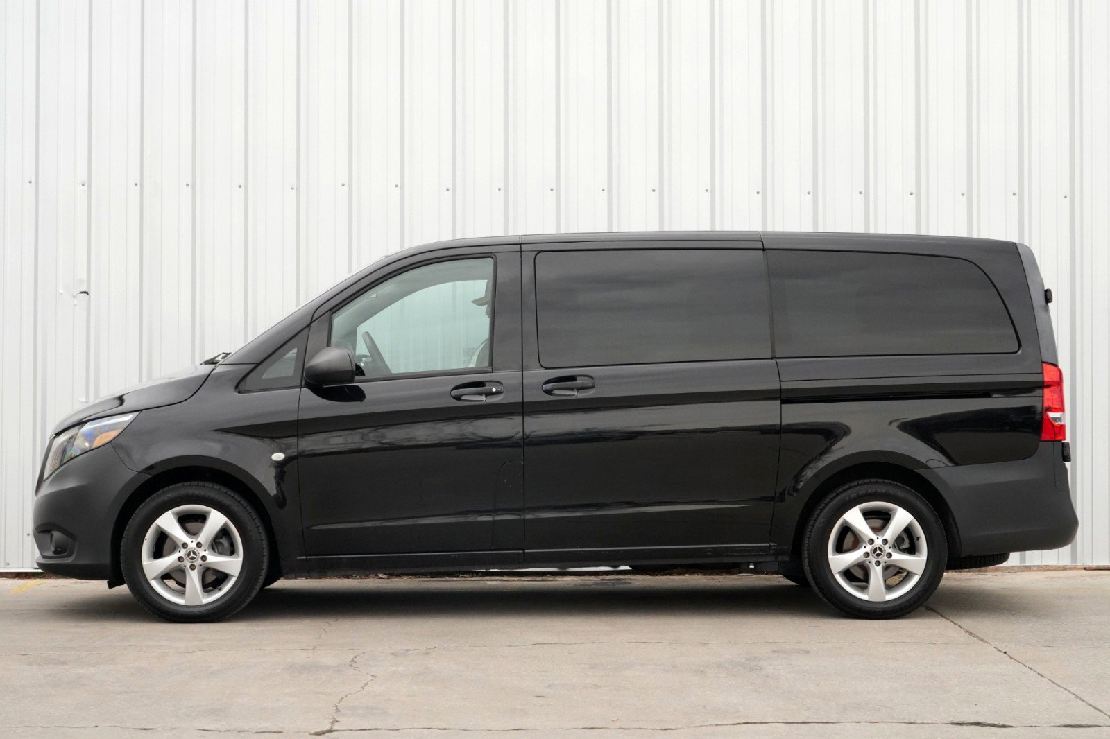 Used 2019 Mercedes-Benz Metris Passenger image 8