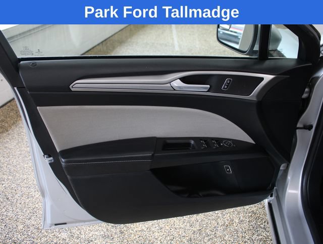 Used 2018 Ford Fusion S FWD image 11