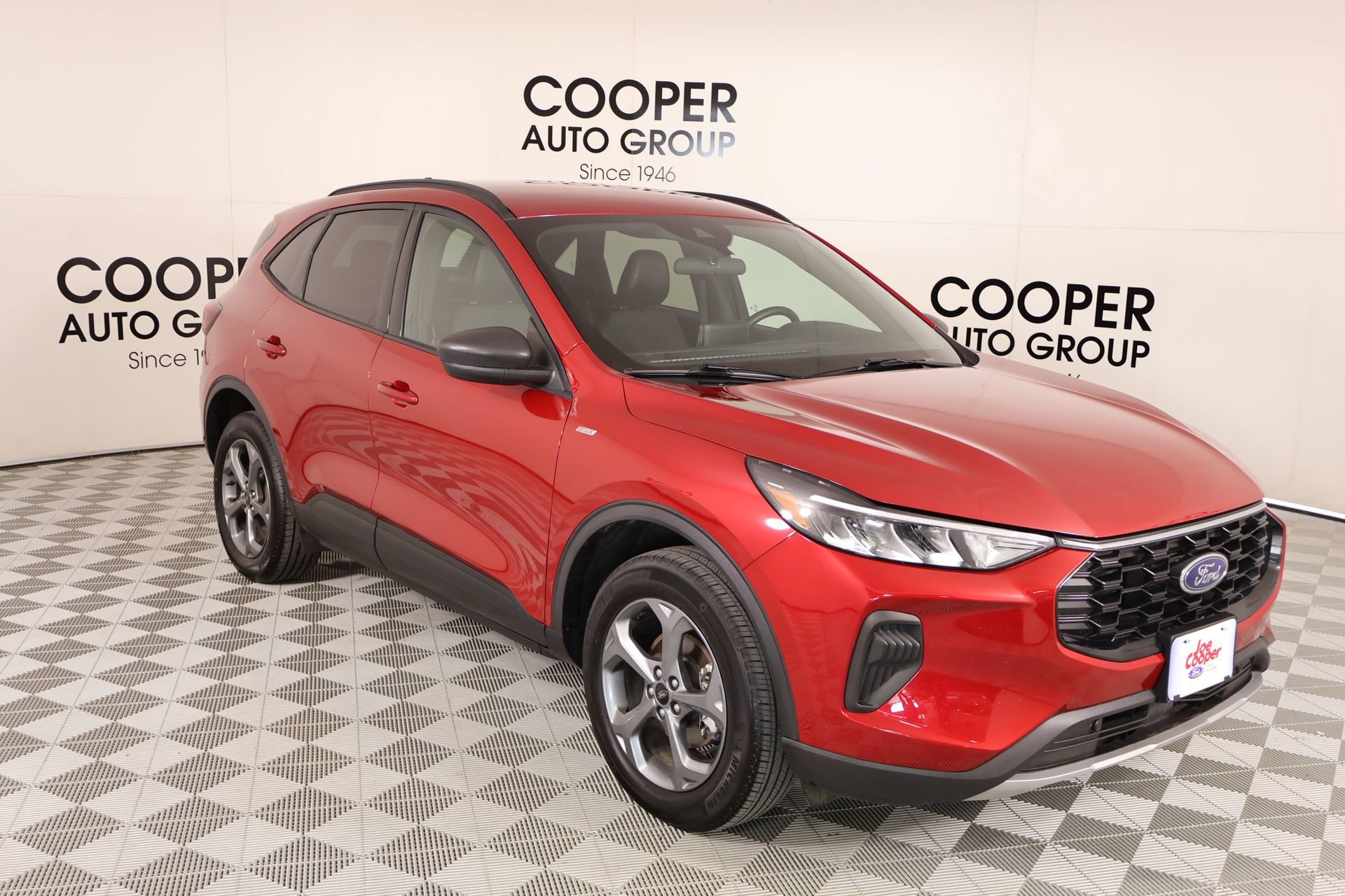 Used 2025 Ford Escape ST-Line AWD/4WD image 1