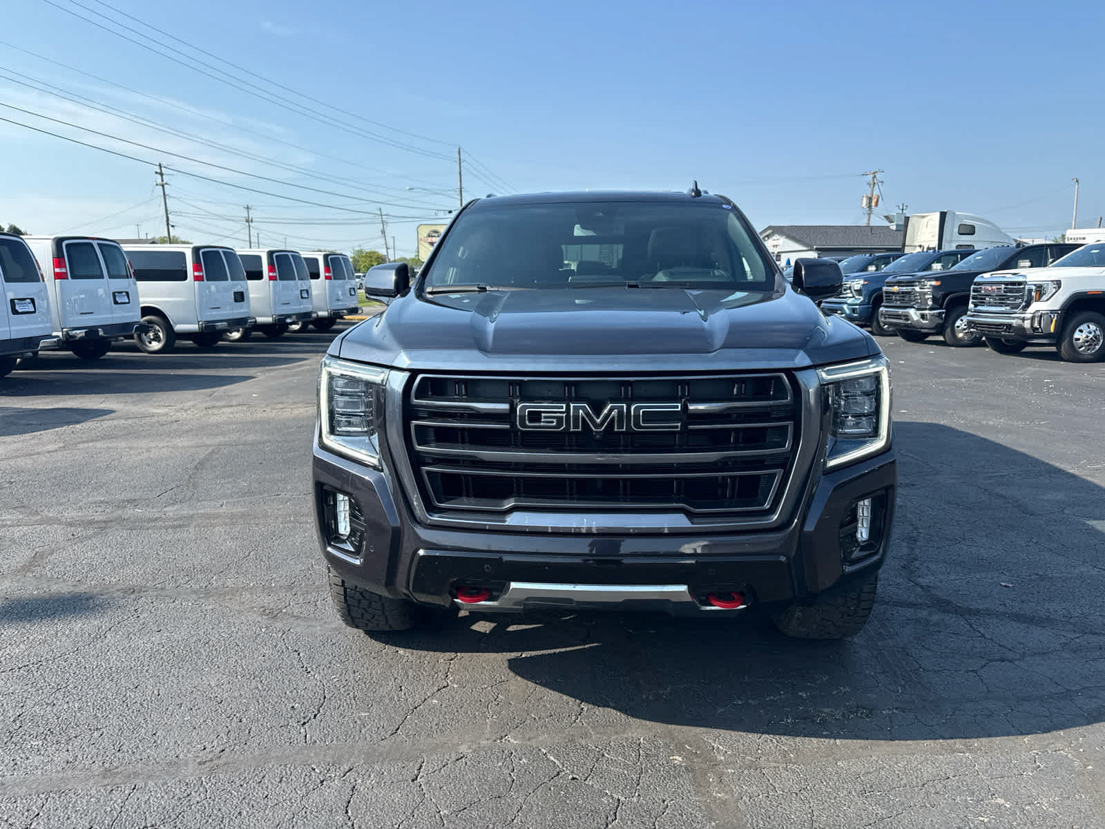 Certified 2024 GMC Yukon AT4 w/ Technology Package AWD/4WD image 8