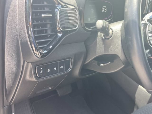 Used 2023 Kia Soul GT-Line w/ GT-Line Technology Package FWD image 34
