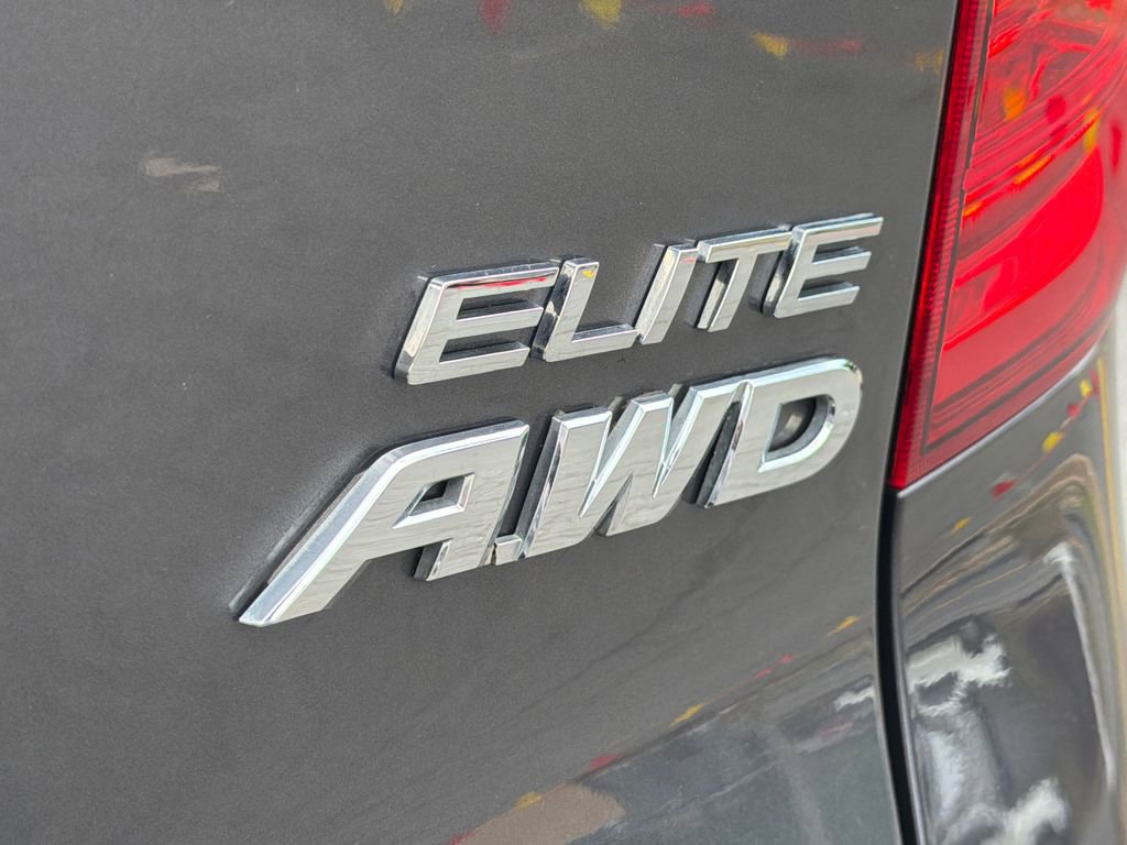 Used 2018 Honda Pilot Elite image 25