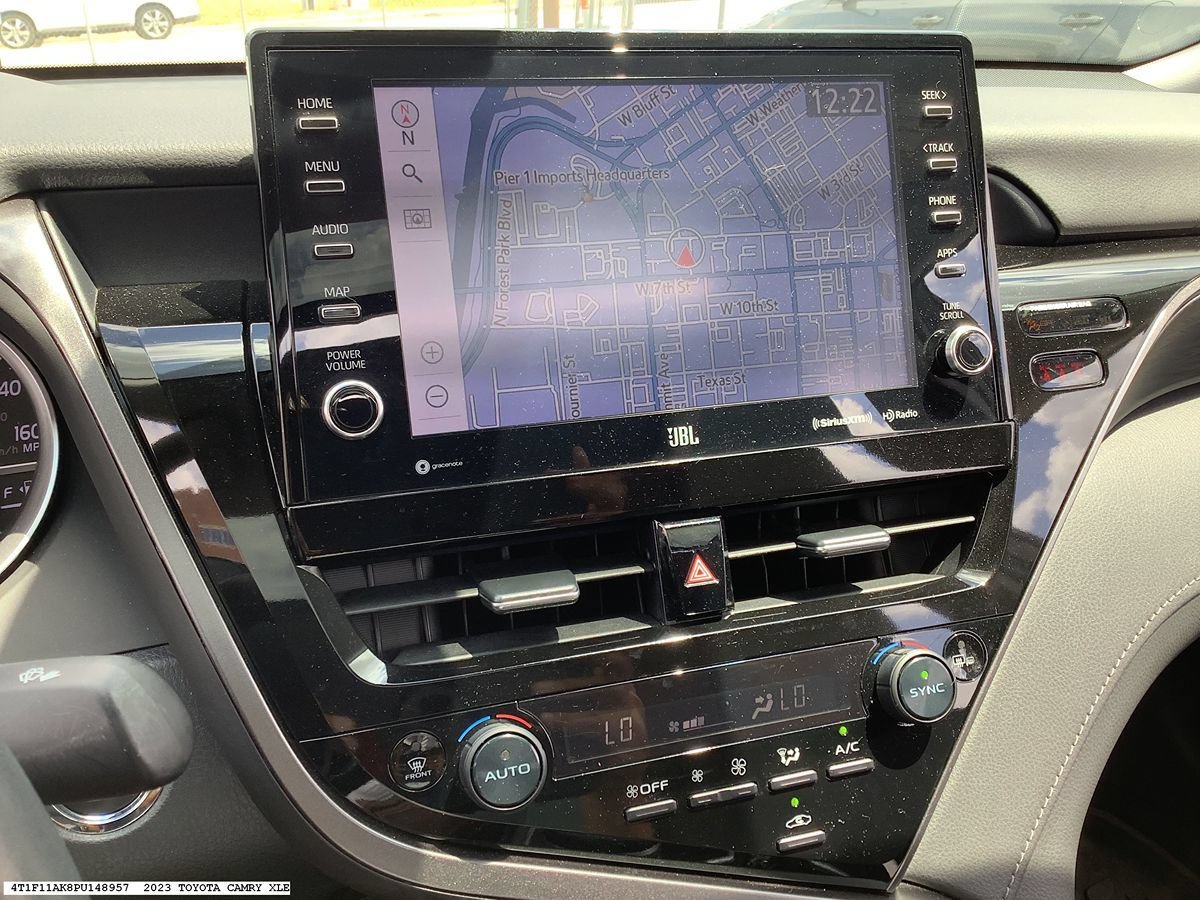 Used 2023 Toyota Camry XLE w/ Navigation Package FWD image 13