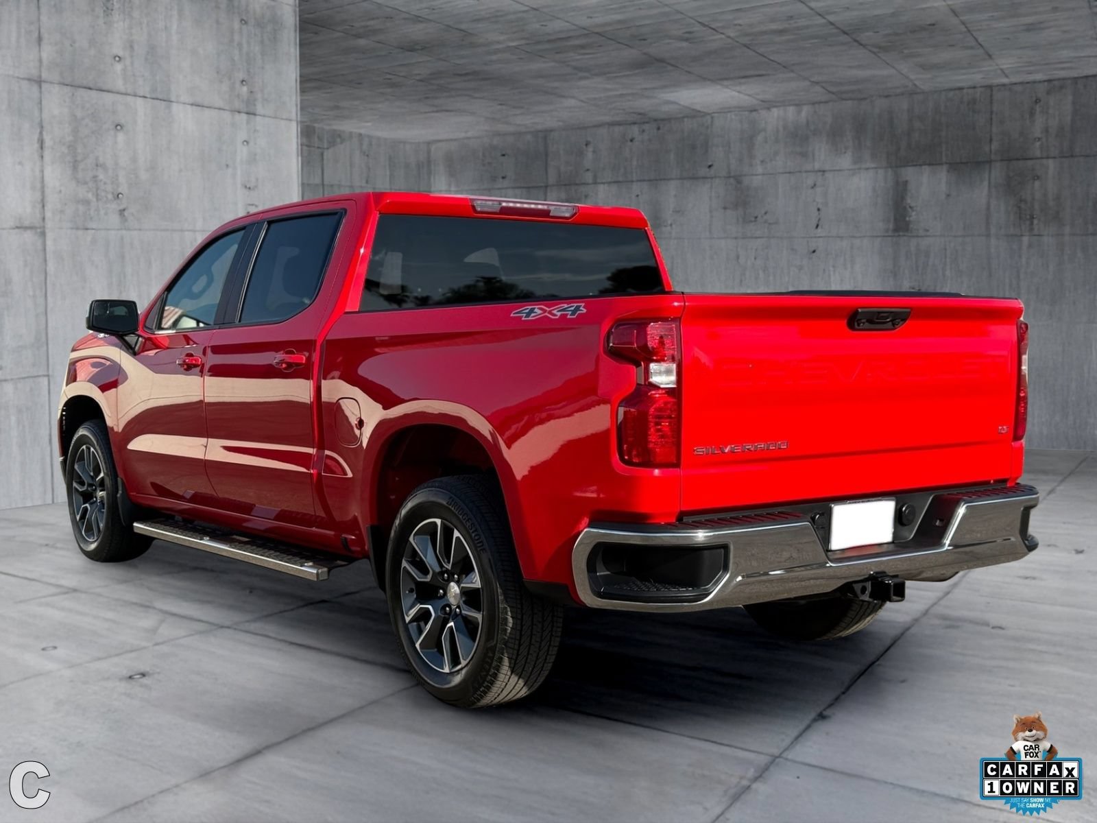 Used 2023 Chevrolet Silverado 1500 LT AWD/4WD image 4