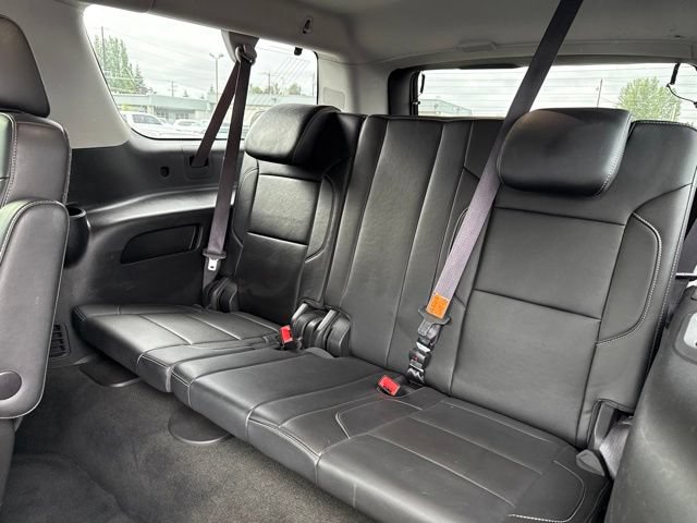 Used 2016 Chevrolet Suburban LT w/ Luxury Package AWD/4WD image 18