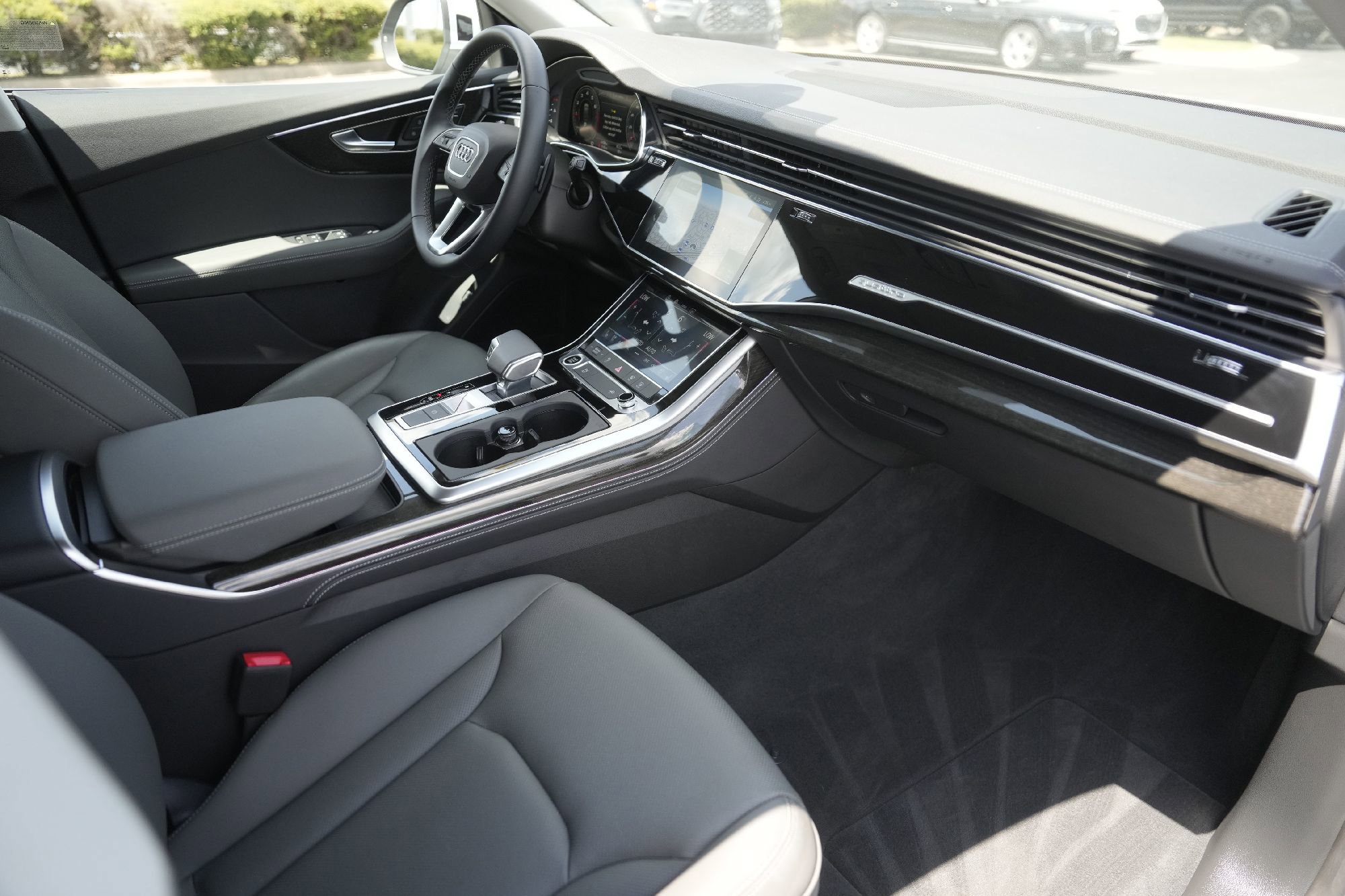 Certified 2025 Audi Q8 Premium Plus w/ Premium Plus Package image 21