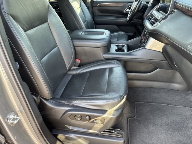 Used 2021 Chevrolet Tahoe Z71 w/ Z71 Signature Package AWD/4WD image 14