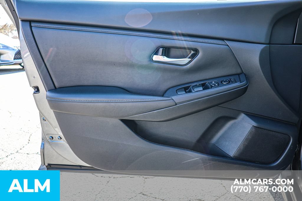 Used 2024 Nissan Sentra SV FWD image 44