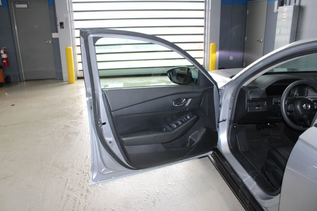 Used 2024 Honda Accord LX image 6