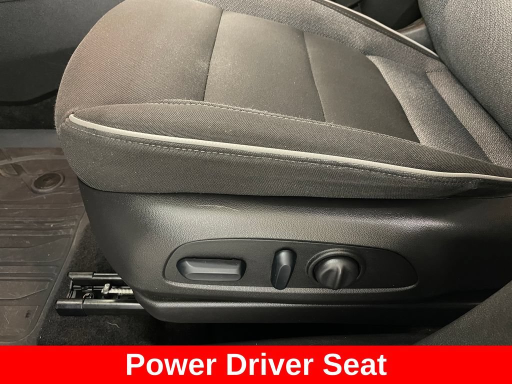 Certified 2025 Chevrolet TrailBlazer LT w/ Convenience Package FWD image 9