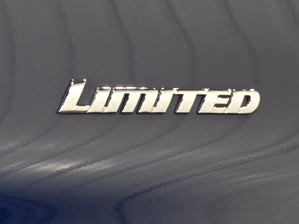 Used 2018 Toyota 4Runner Limited AWD/4WD image 51