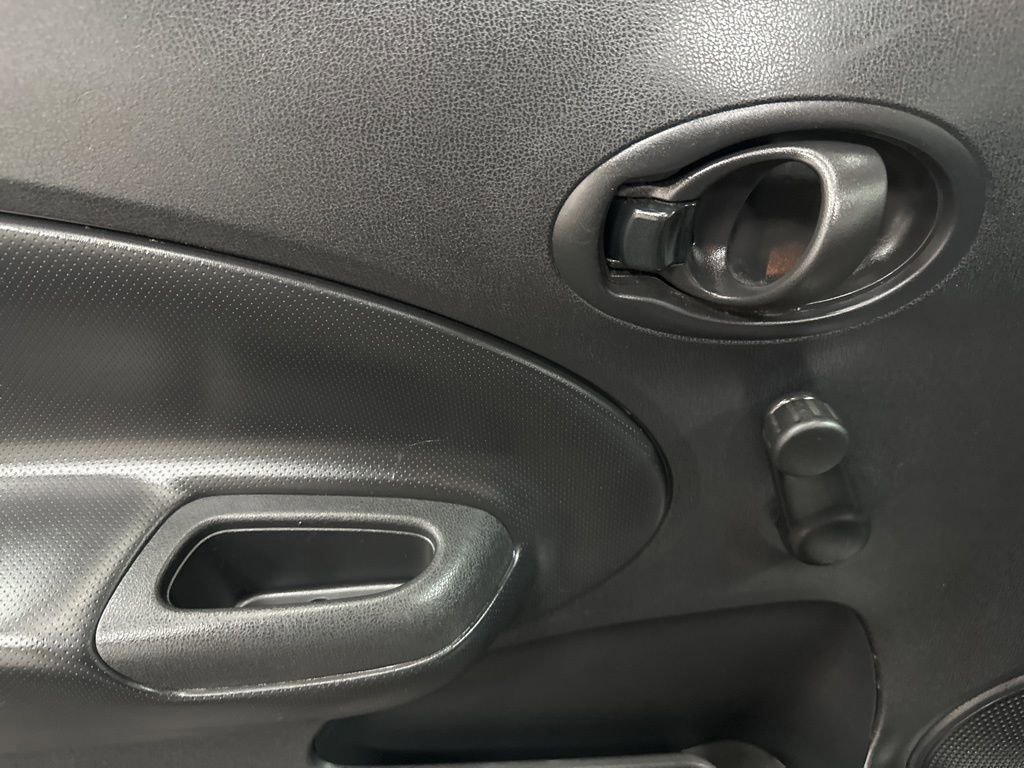 Used 2014 Nissan Versa Note S FWD image 16