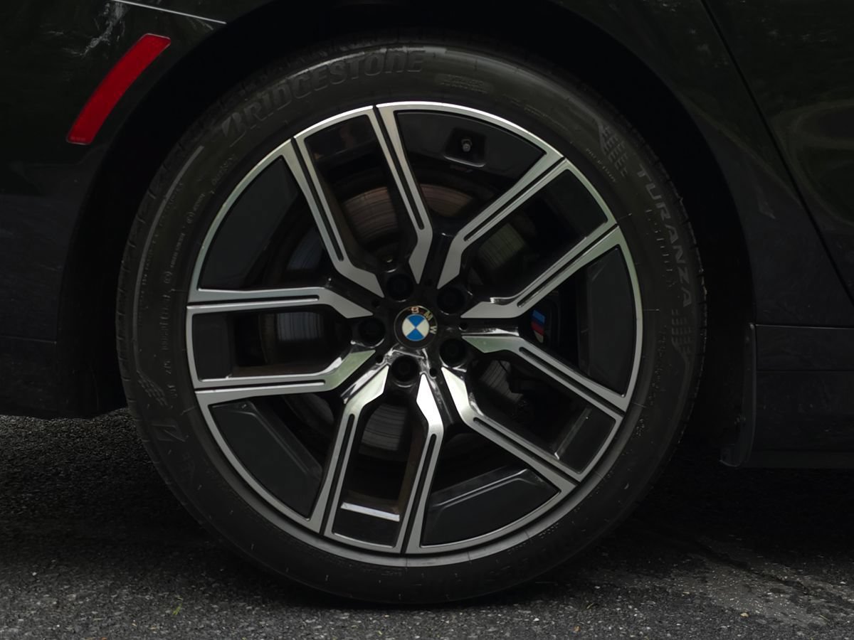 Used 2023 BMW i7 xDrive60 w/ Parking Assistance Package AWD/4WD image 73