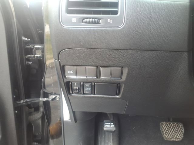 Used 2017 INFINITI QX80 4WD image 14