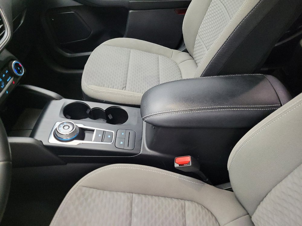 Used 2022 Ford Escape SE w/ Cold Weather Package image 26