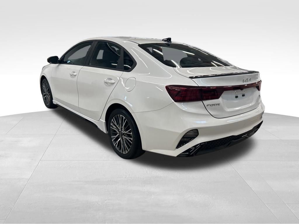 Used 2023 Kia Forte GT-Line image 4