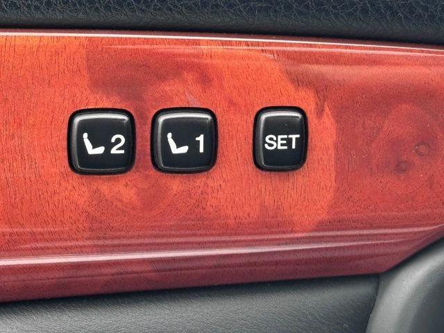 Used 2006 Lexus SC 430 Convertible RWD image 31