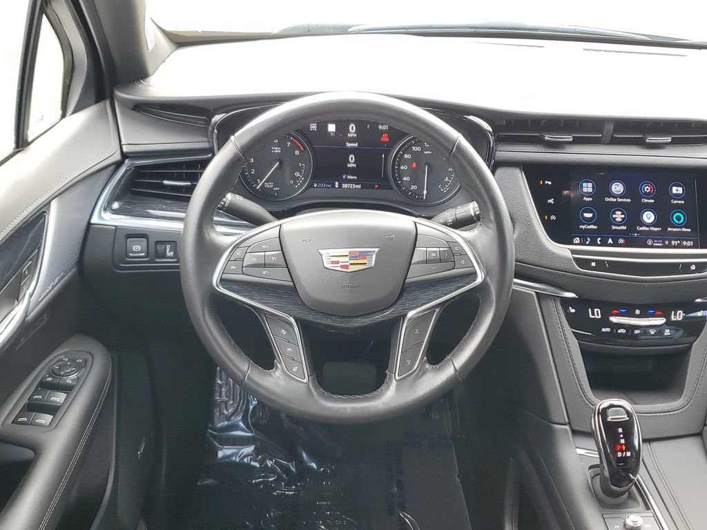 Certified 2024 Cadillac XT5 Premium Luxury w/ Technology Package AWD/4WD image 18