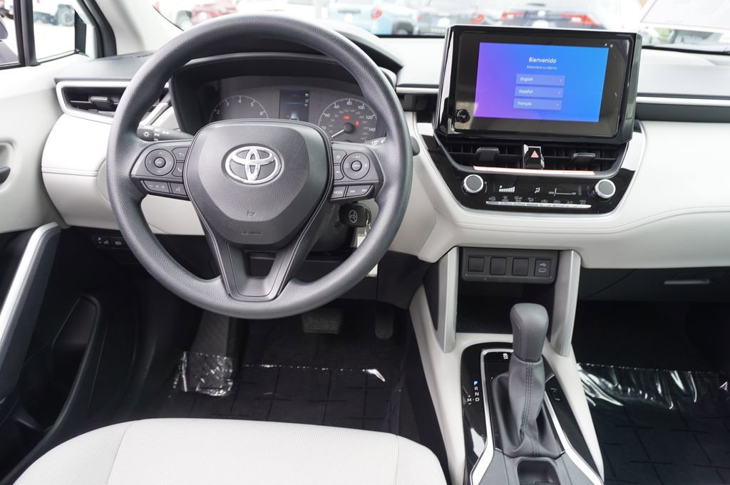 Certified 2025 Toyota Corolla Cross L FWD image 11