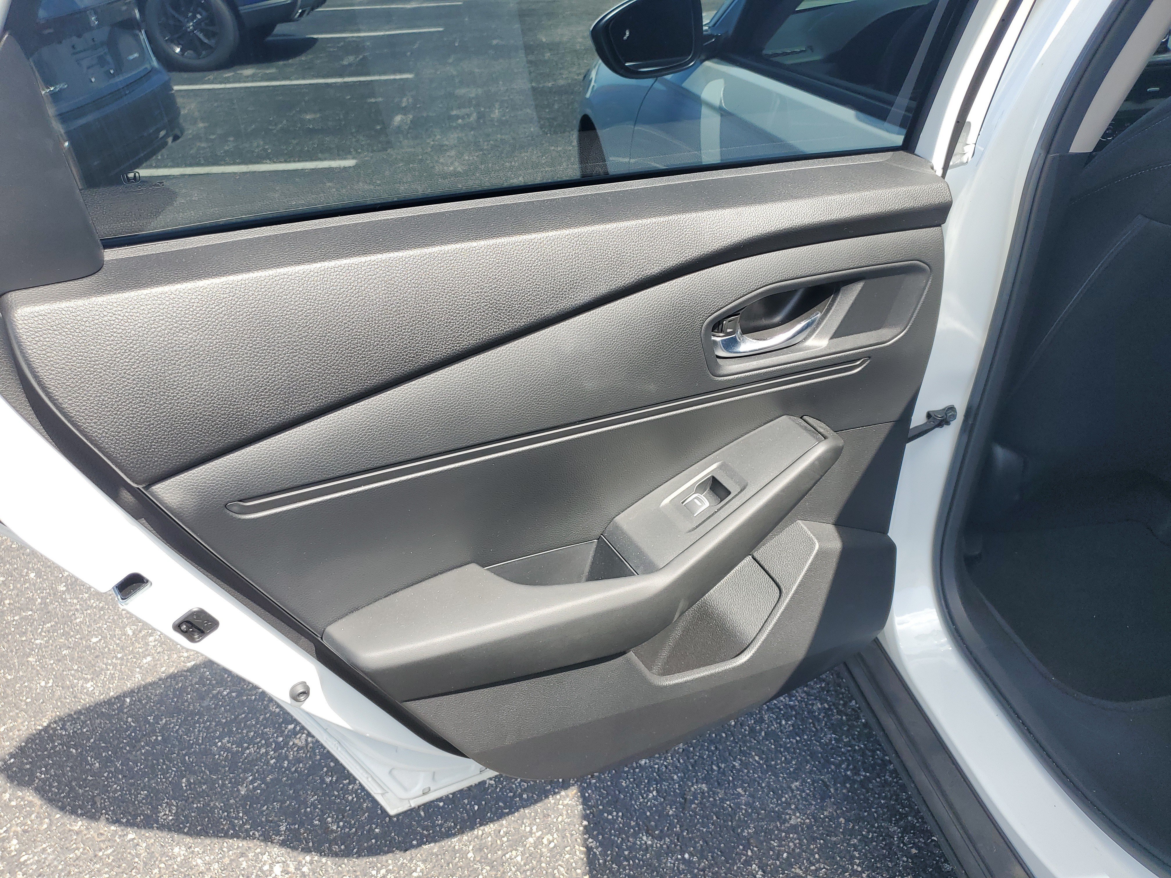 Used 2023 Honda Accord EX image 14