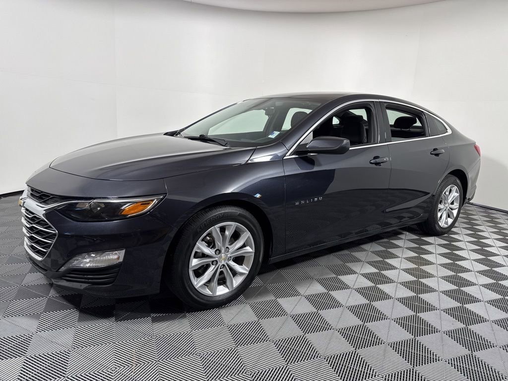 Used 2023 Chevrolet Malibu LT image 2