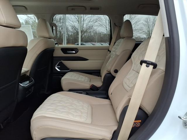 New 2026 Nissan Armada Platinum Reserve image 8
