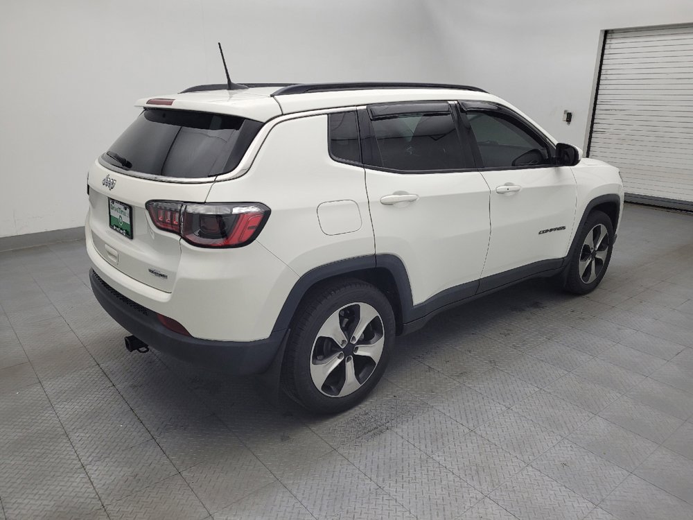 Used 2017 Jeep Compass Latitude w/ Popular Equipment Group FWD image 10