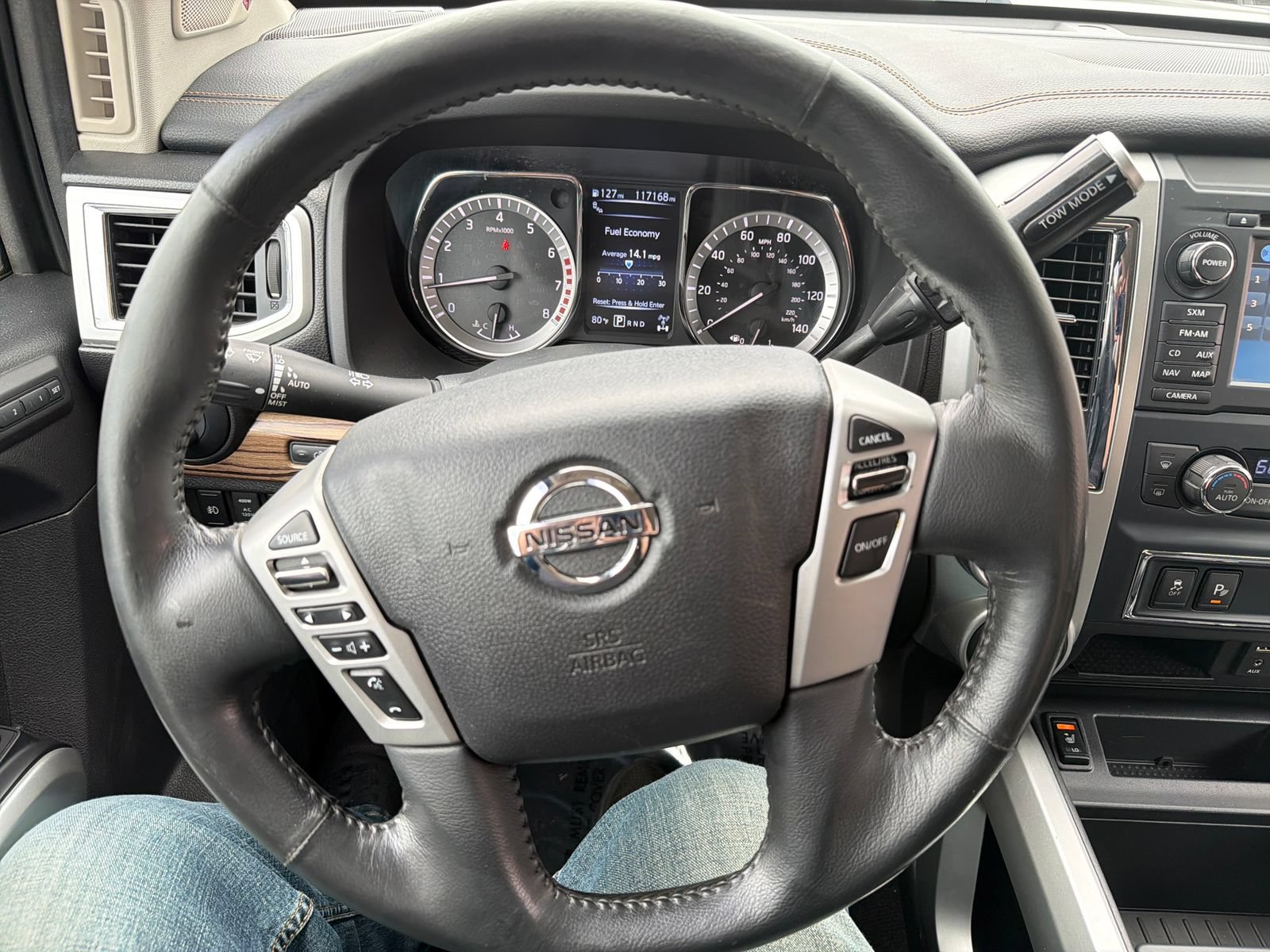 Used 2017 Nissan Titan SL AWD/4WD image 17