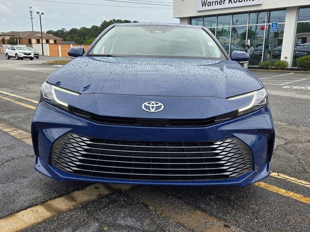 Used 2026 Toyota Camry XLE FWD image 2