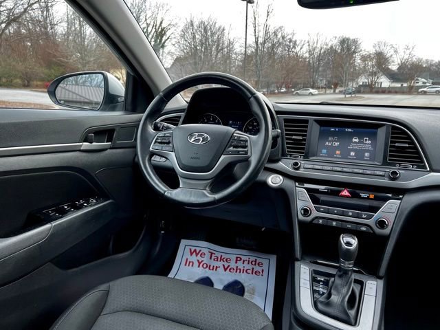 Used 2017 Hyundai Elantra Value Edition w/ Cargo Package image 31