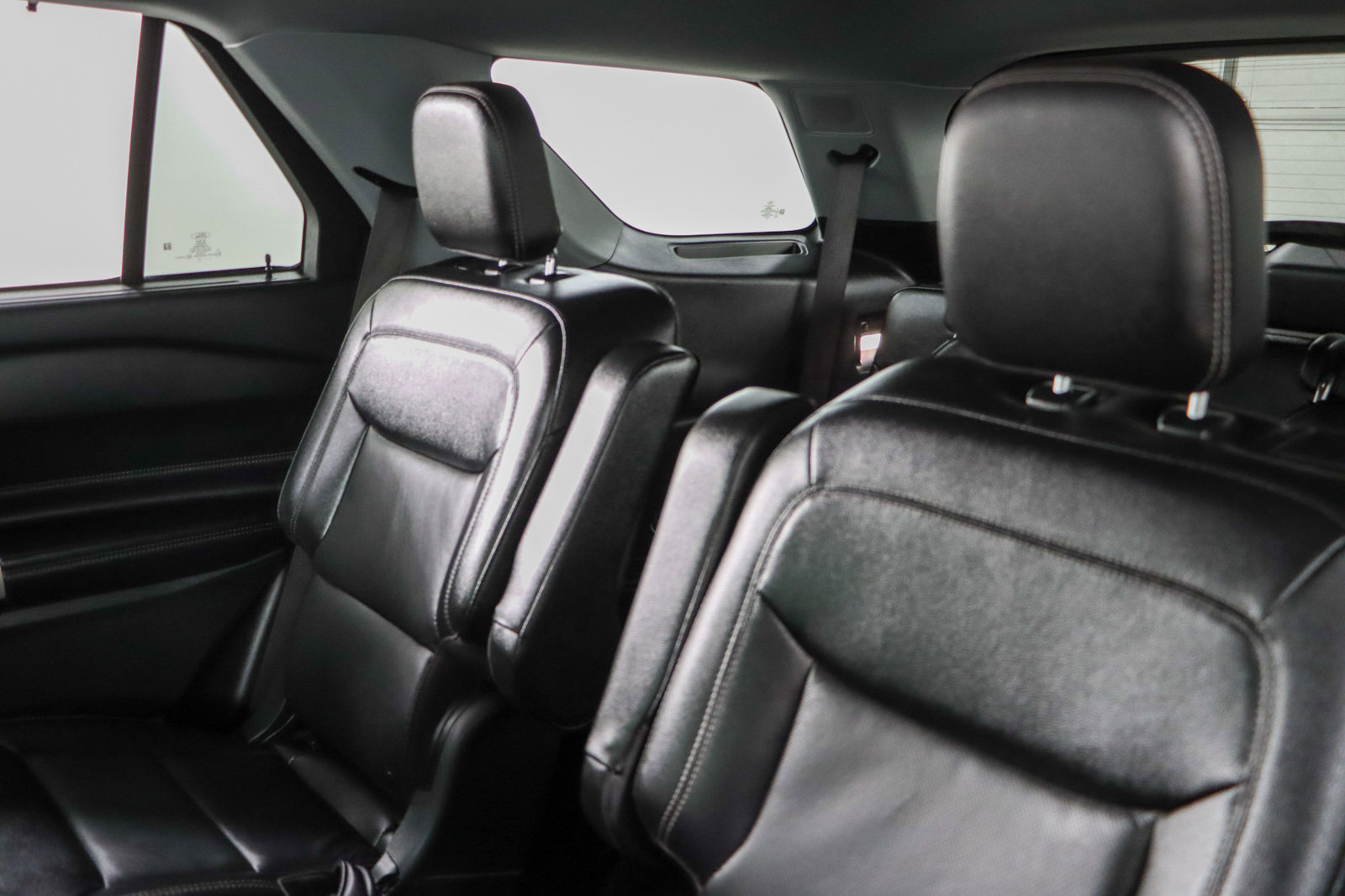 Used 2022 Ford Explorer Limited image 24