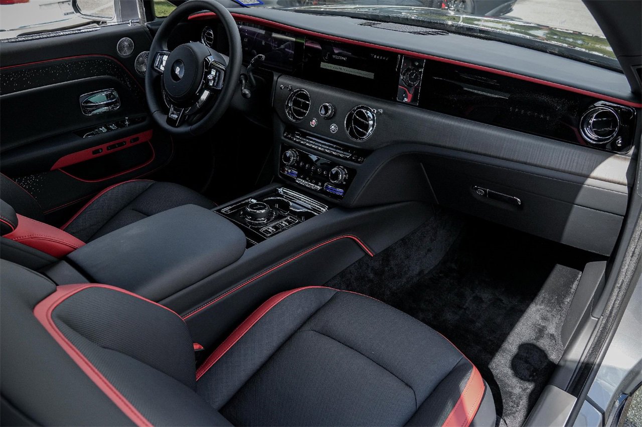 Certified 2025 Rolls-Royce Spectre w/ Spectre Launch Package image 4
