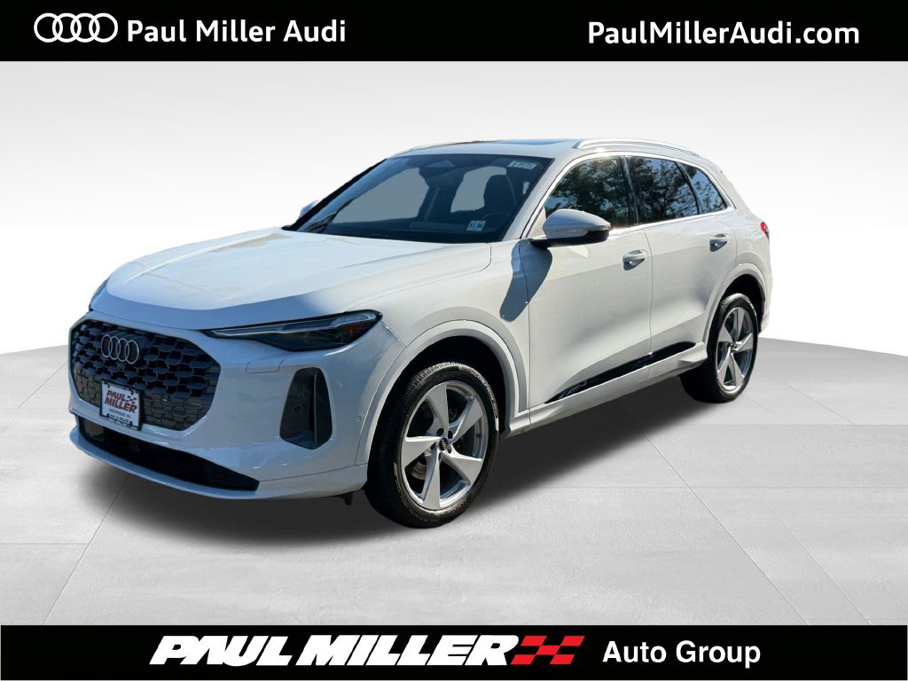 Certified 2025 Audi Q5 Premium Plus w/ Premium Plus
