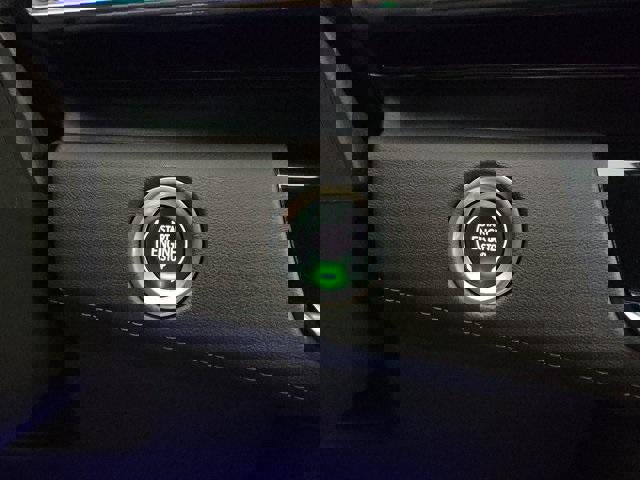 Certified 2022 Cadillac Escalade Premium Luxury image 21