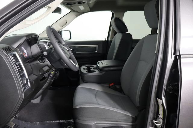 Used 2024 RAM 1500 Classic SLT AWD/4WD image 7