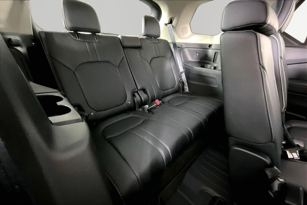Used 2025 Honda Pilot Elite image 25