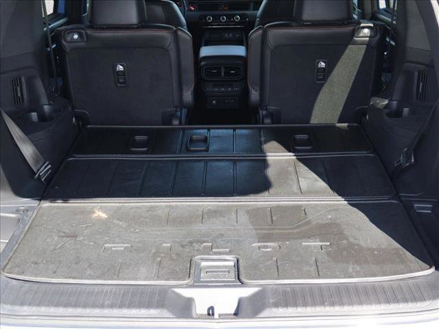Used 2025 Honda Pilot TrailSport image 7