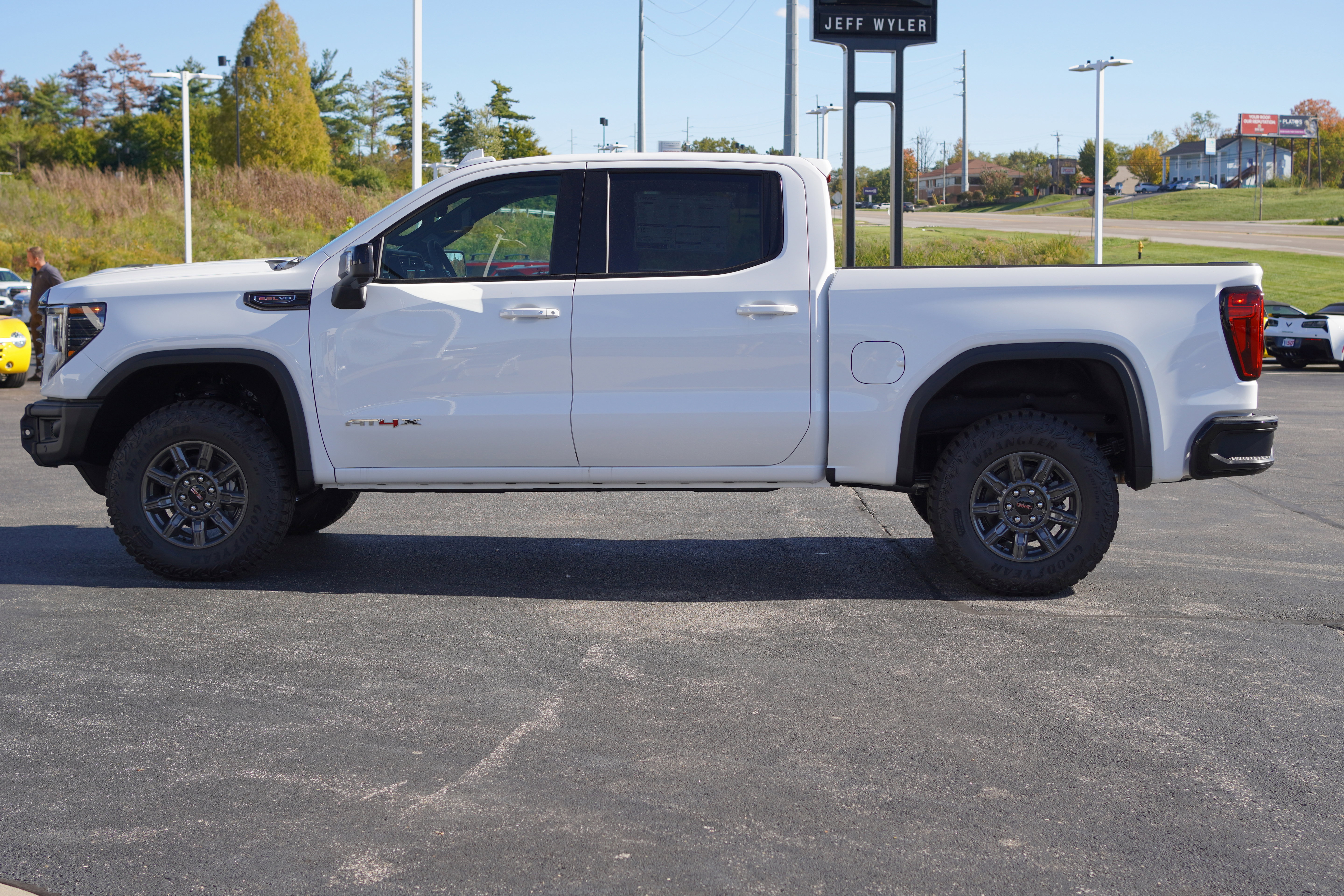 New 2026 GMC Sierra 1500 AT4X AWD/4WD image 4